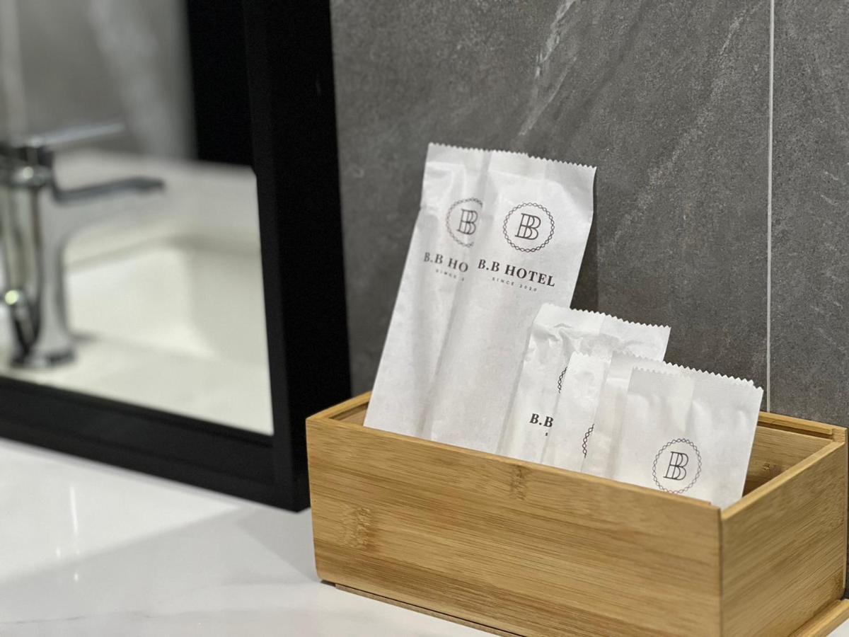 Bb Hotel Саванакет Екстериор снимка